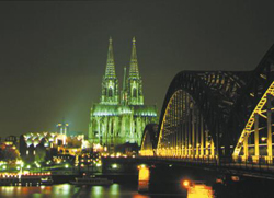 Colonia, Germania, vacanze studio, viaggi studio, studiare tedesco, Corsi di tedesco intensivi, imparare il tedesco, tempo libero, corsi di lingua, scuola lingue straniere,scuola di tedesco, imparare le lingue, DSH, Goethe, istituto di lingue, corsi estivi